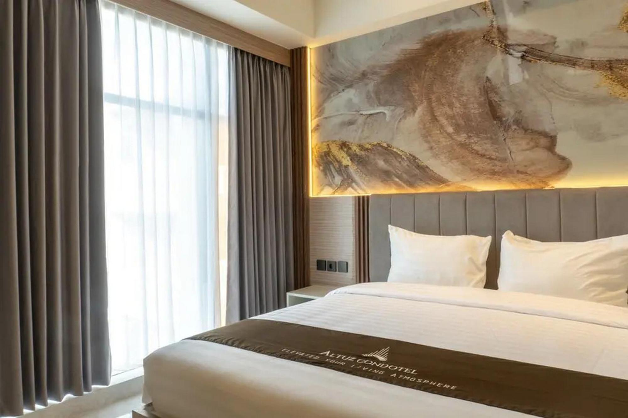 Redliving Apartemen Premium Exclusive Seturan Джокьякарта Экстерьер фото